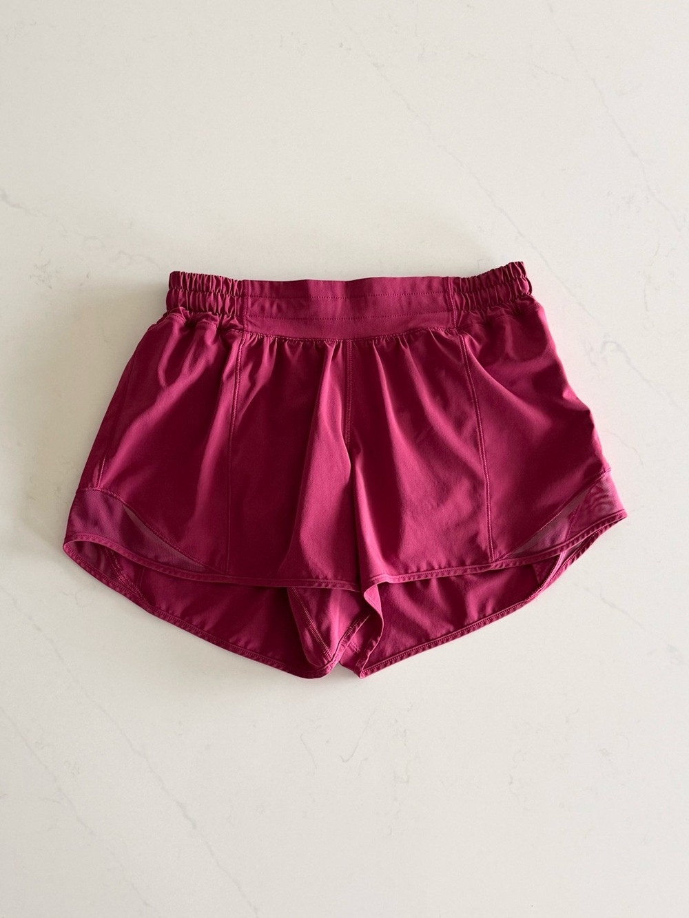 lululemon hotty hot 4” pomegranate